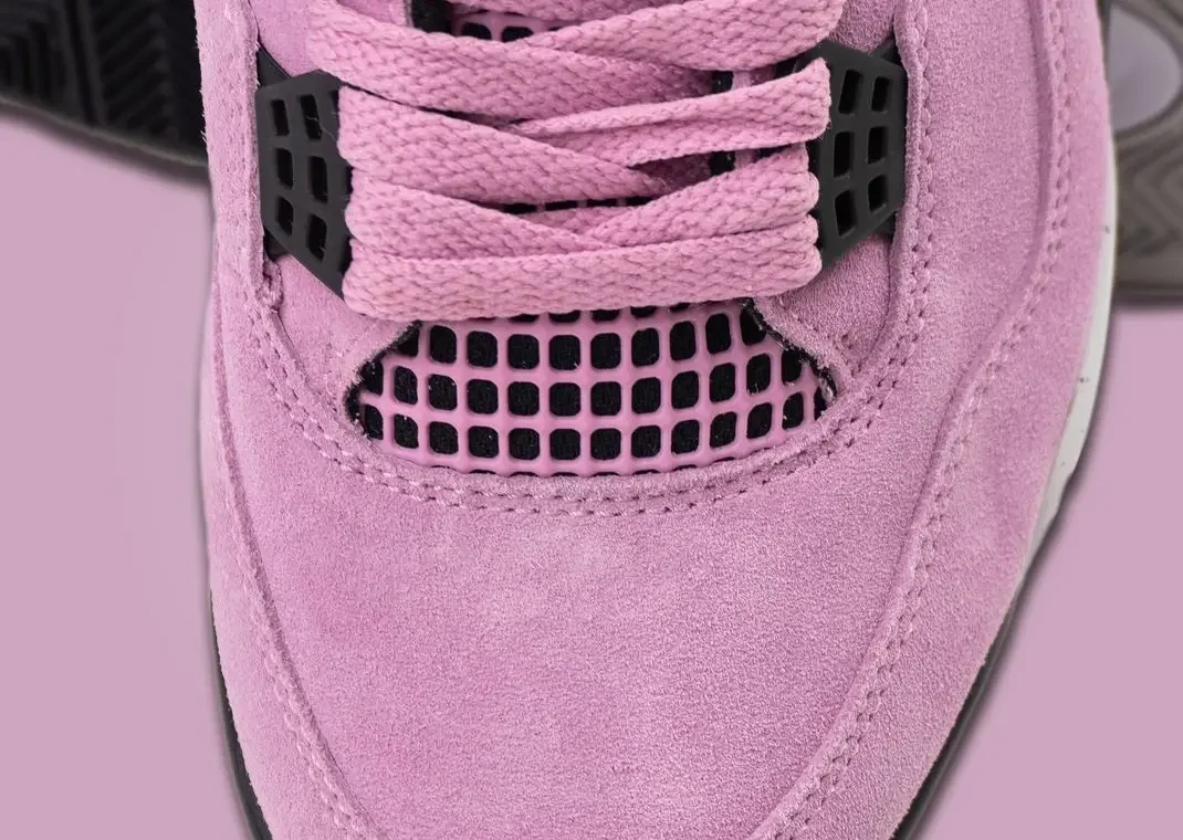 Vamps of Air Jordan 4 WMNS Orchid